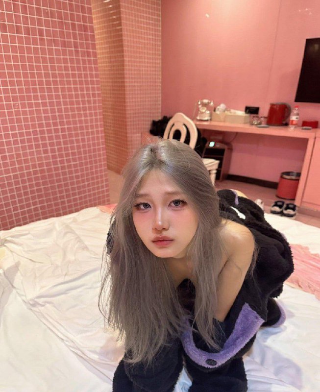 坐标成都的高颜值美女 #果果有点乖 为金主爸爸私人订制的视频曝光 @avgifbus